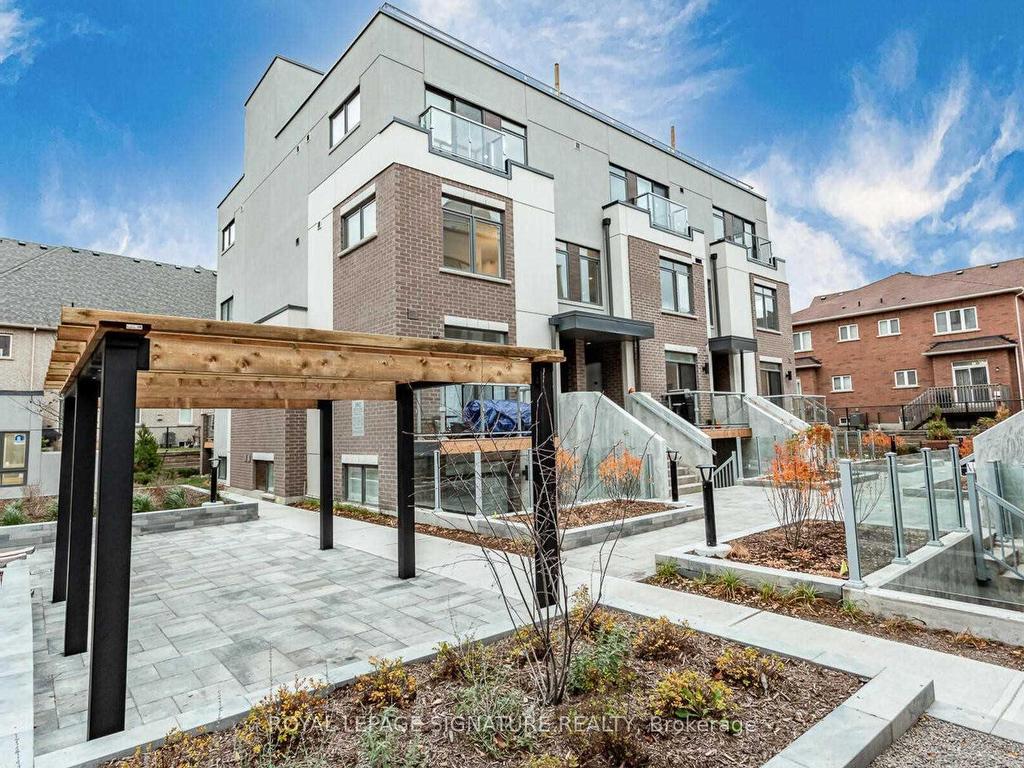 









3062


Sixth

Line, 342,
Oakville,




ON
L6M 4J9


