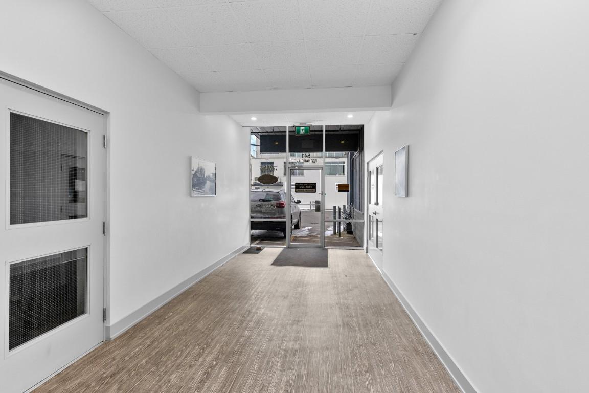 









541


Bernard

Avenue,
Kelowna,




BC
V1Y 6N9

