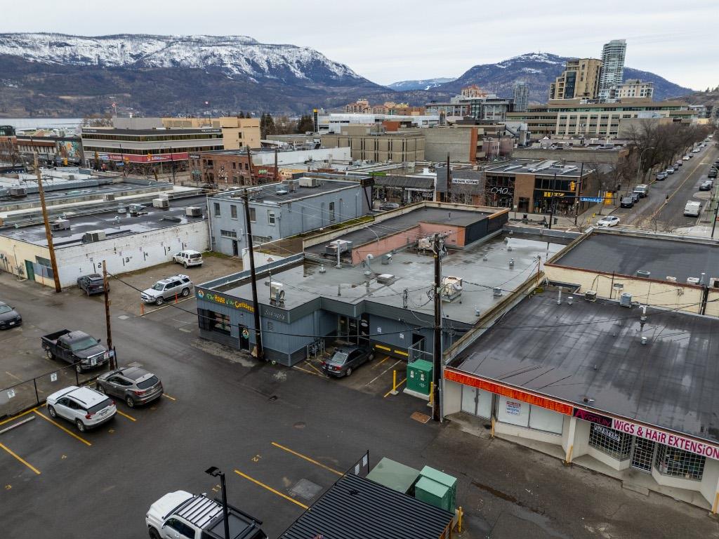 









541


Bernard

Avenue,
Kelowna,




BC
V1Y 6N9

