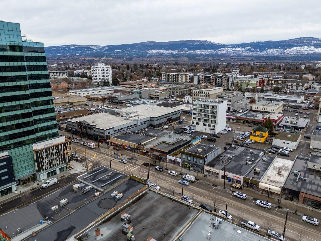 









541


Bernard

Avenue,
Kelowna,




BC
V1Y 6N9

