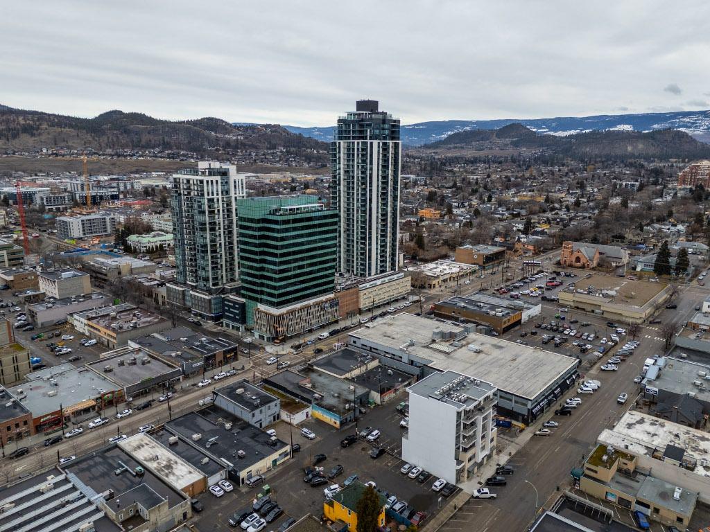 









541


Bernard

Avenue,
Kelowna,




BC
V1Y 6N9

