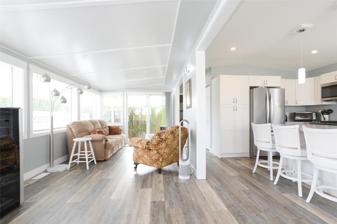 









415


Commonwealth

Road, 291,
Kelowna,




BC
V1V 1P4

