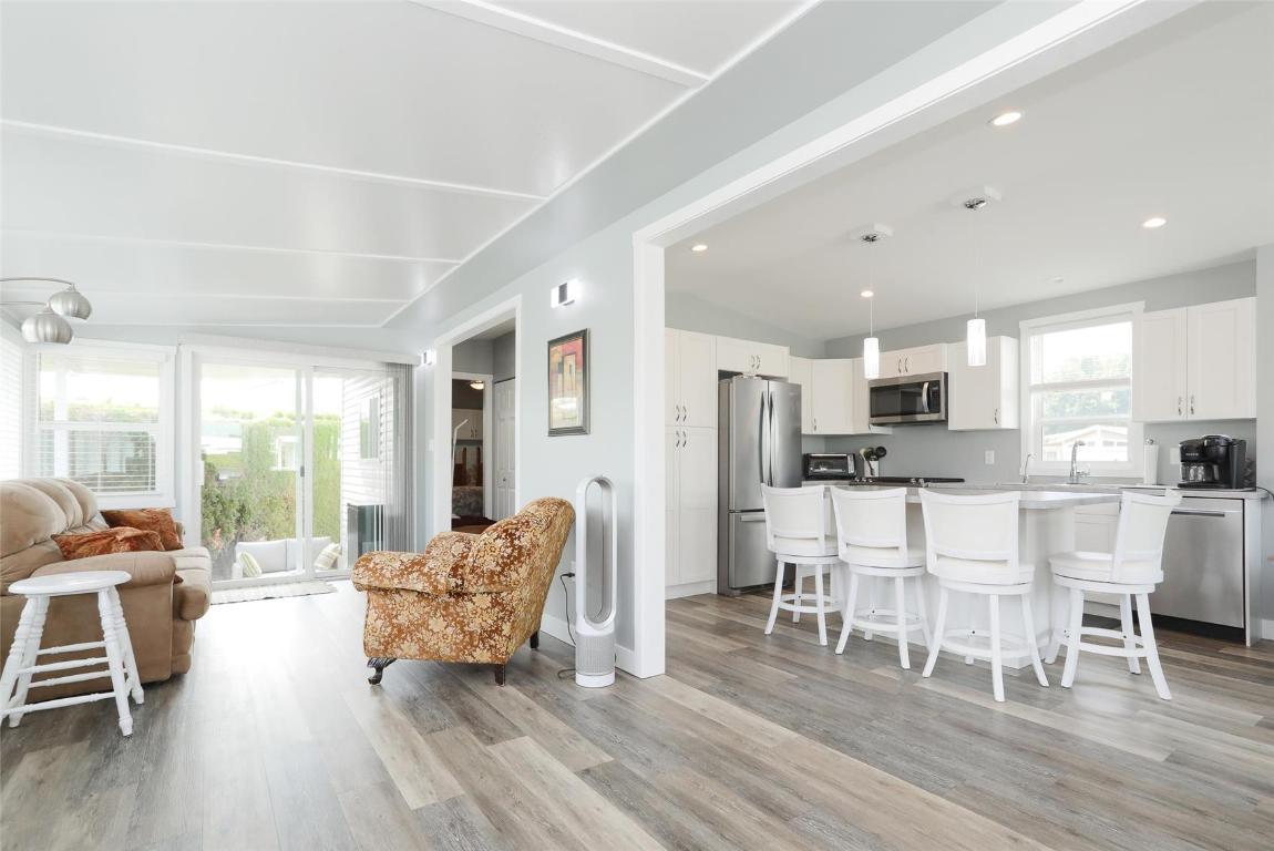









415


Commonwealth

Road, 291,
Kelowna,




BC
V1V 1P4

