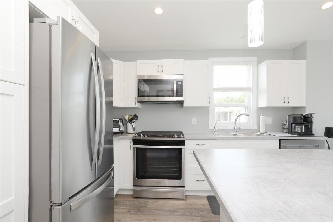 









415


Commonwealth

Road, 291,
Kelowna,




BC
V1V 1P4

