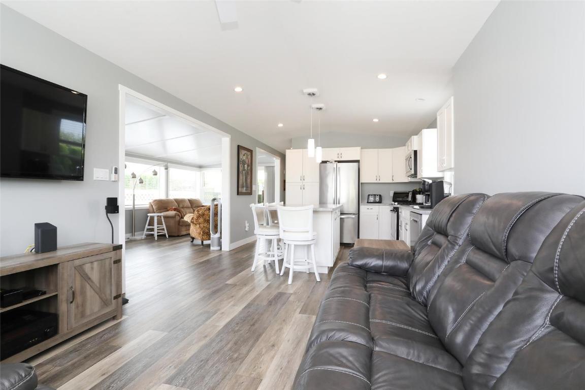 









415


Commonwealth

Road, 291,
Kelowna,




BC
V1V 1P4

