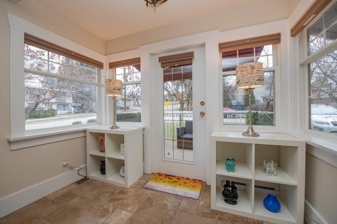 









2402


35

Avenue,
Vernon,




BC
V1T 2S4

