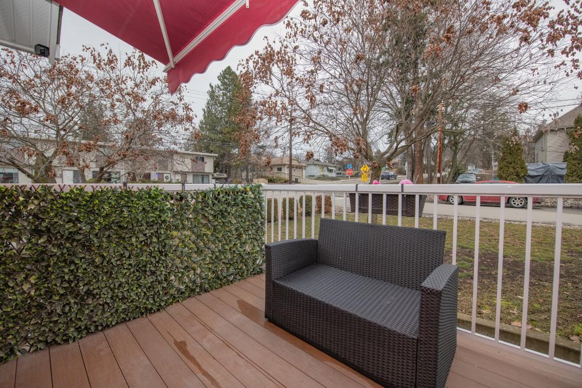 









2402


35

Avenue,
Vernon,




BC
V1T 2S4


