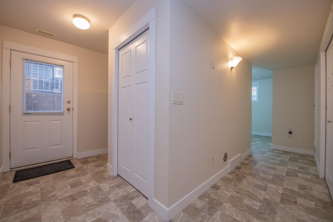 









2402


35

Avenue,
Vernon,




BC
V1T 2S4


