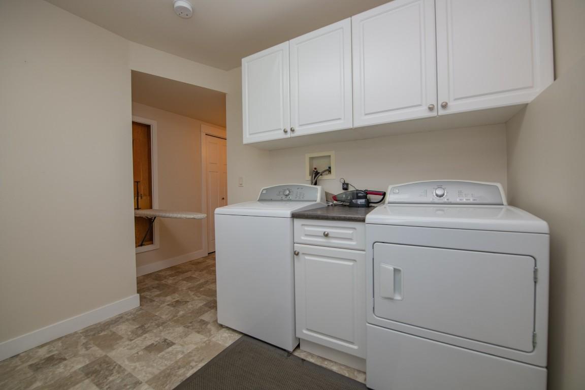 









2402


35

Avenue,
Vernon,




BC
V1T 2S4

