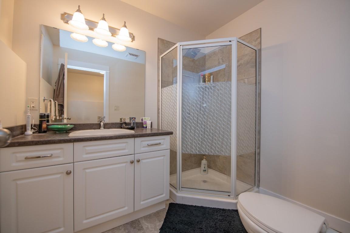 









2402


35

Avenue,
Vernon,




BC
V1T 2S4

