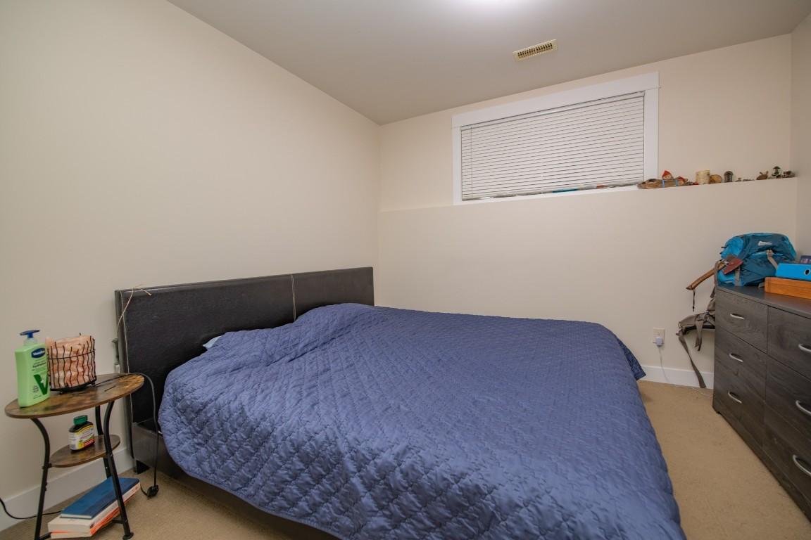 









2402


35

Avenue,
Vernon,




BC
V1T 2S4

