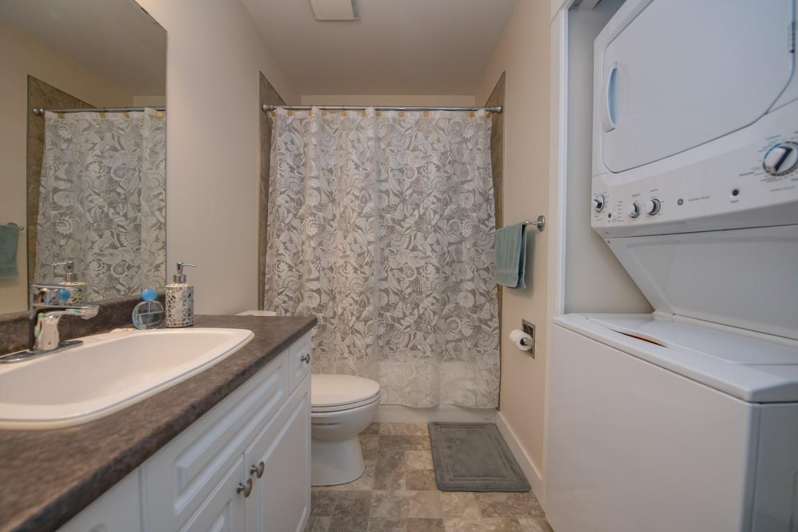 









2402


35

Avenue,
Vernon,




BC
V1T 2S4

