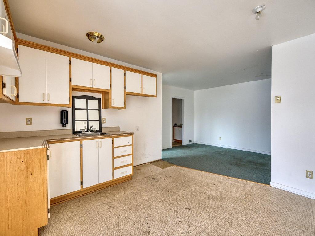 









4222


Mtée Gagnon

,
Terrebonne (Terrebonne),




QC
J6Y1K9

