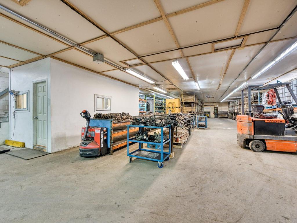 









4222


Mtée Gagnon

,
Terrebonne (Terrebonne),




QC
J6Y1K9

