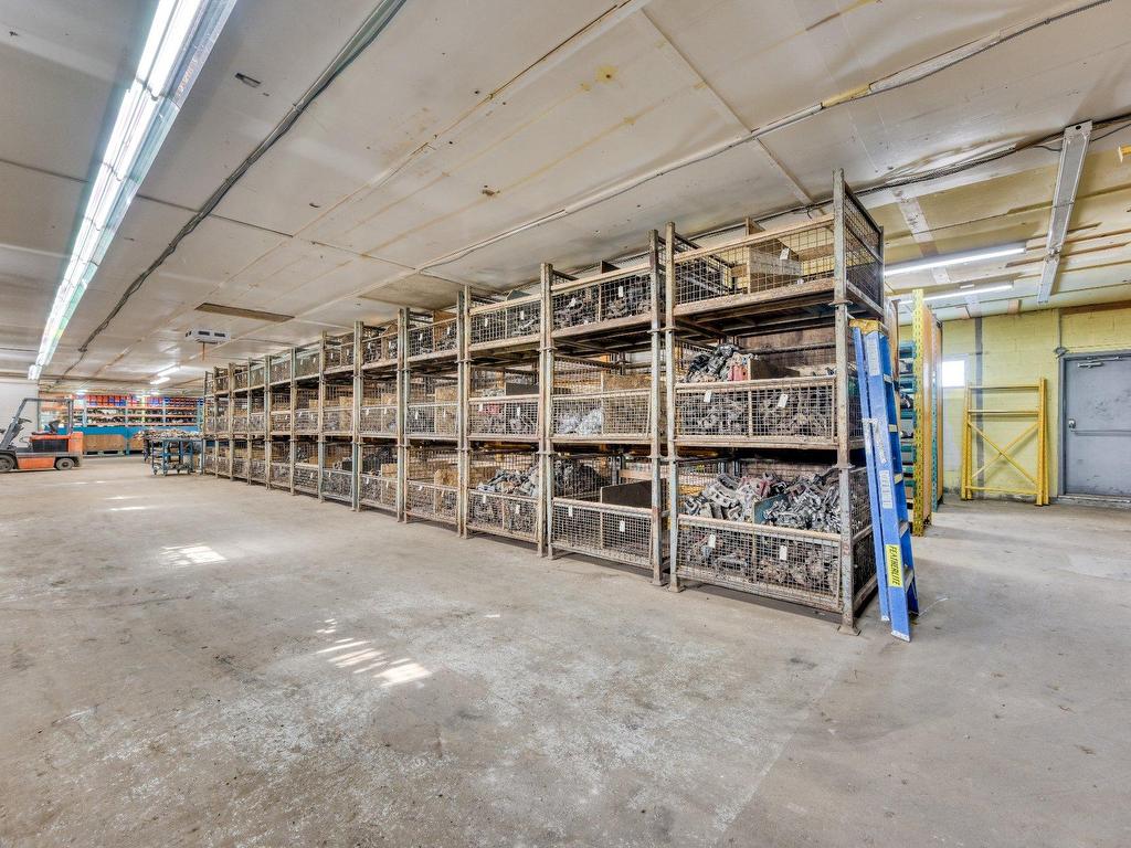 









4222


Mtée Gagnon

,
Terrebonne (Terrebonne),




QC
J6Y1K9

