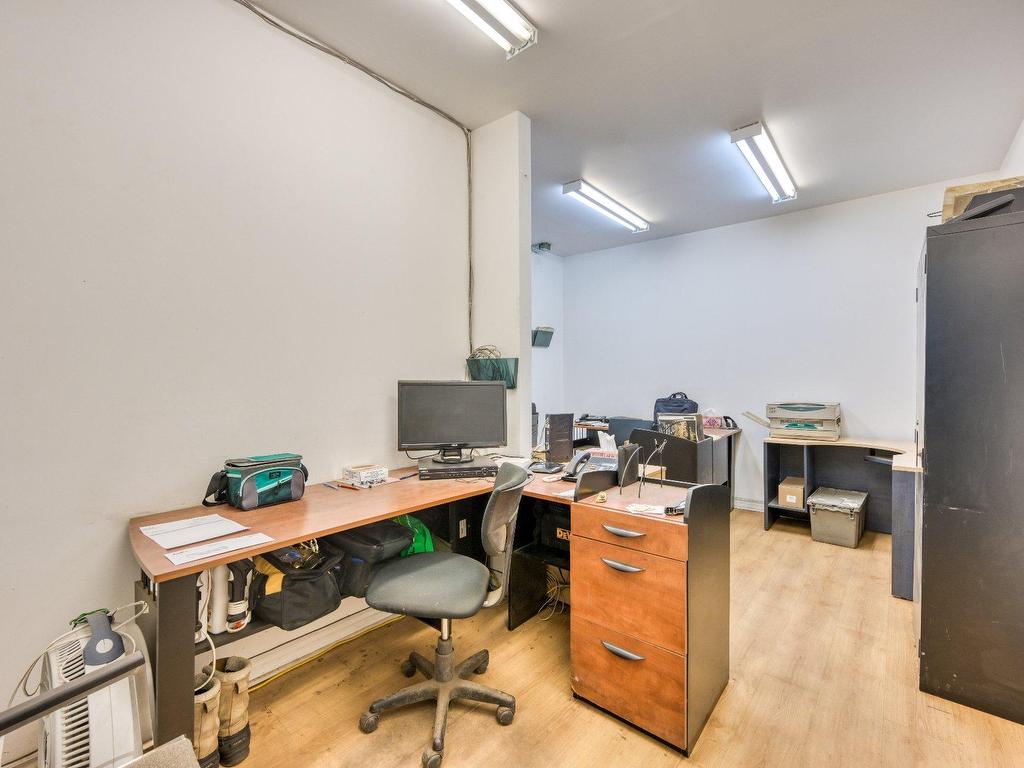 









4222


Mtée Gagnon

,
Terrebonne (Terrebonne),




QC
J6Y1K9

