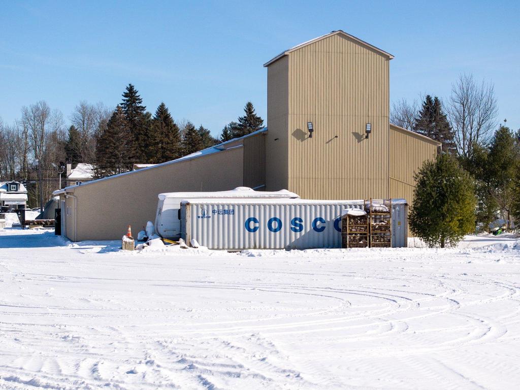 









4222


Mtée Gagnon

,
Terrebonne (Terrebonne),




QC
J6Y1K9

