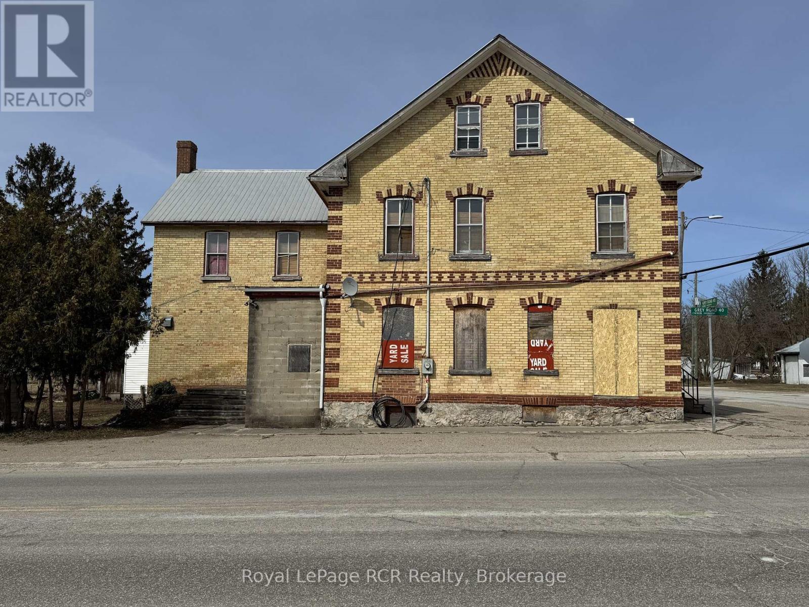 












136188 GREY RD 40

,
Chatsworth,




Ontario
N0H1K0


