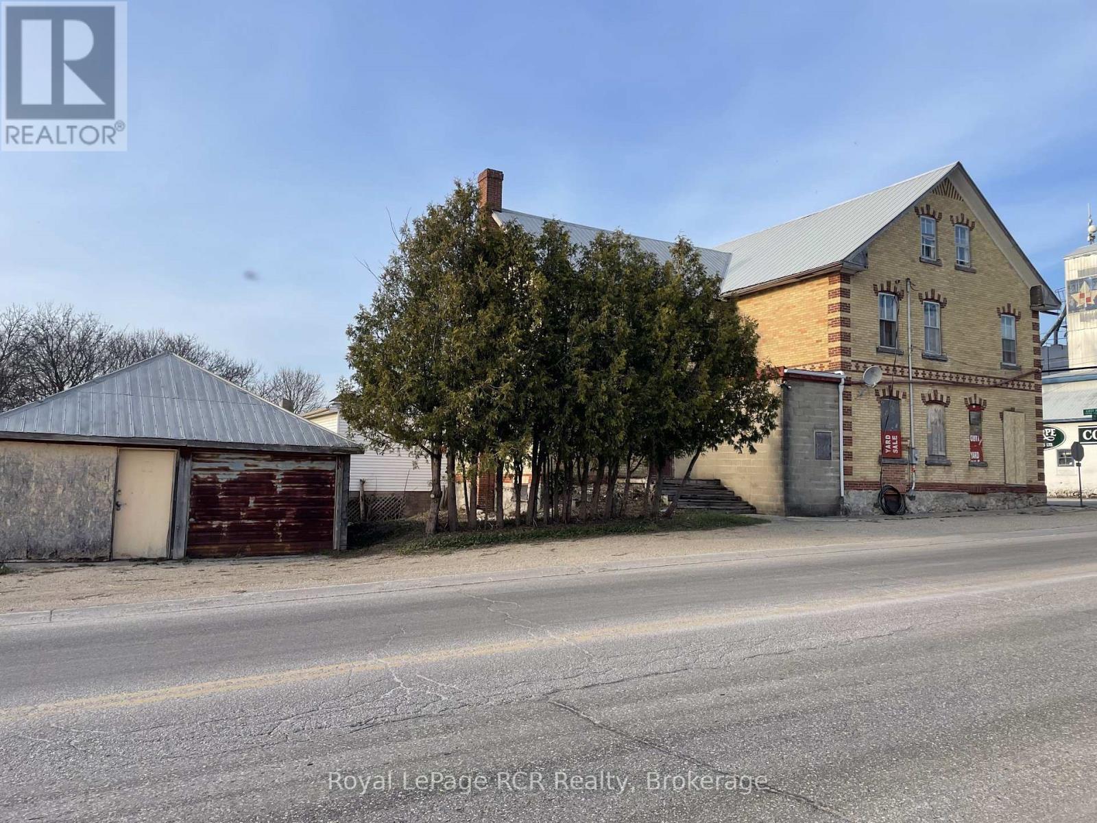 












136188 GREY RD 40

,
Chatsworth,




Ontario
N0H1K0

