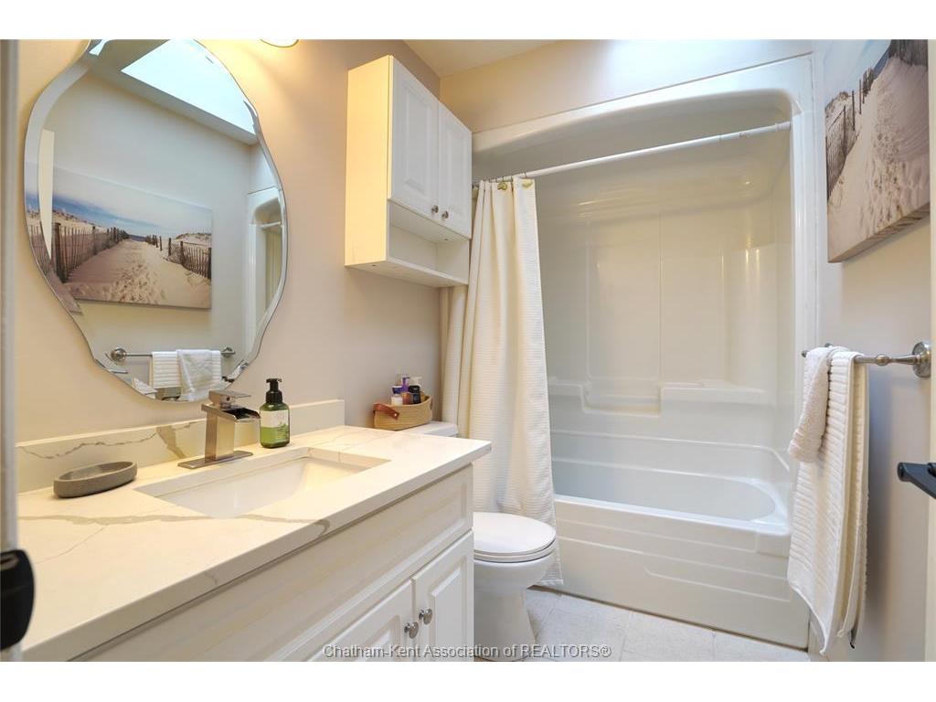 









59


Blossom

Place,
Chatham,




ON
N7L 5L4

