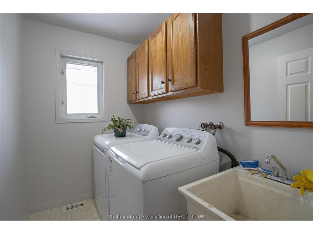 









59


Blossom

Place,
Chatham,




ON
N7L 5L4

