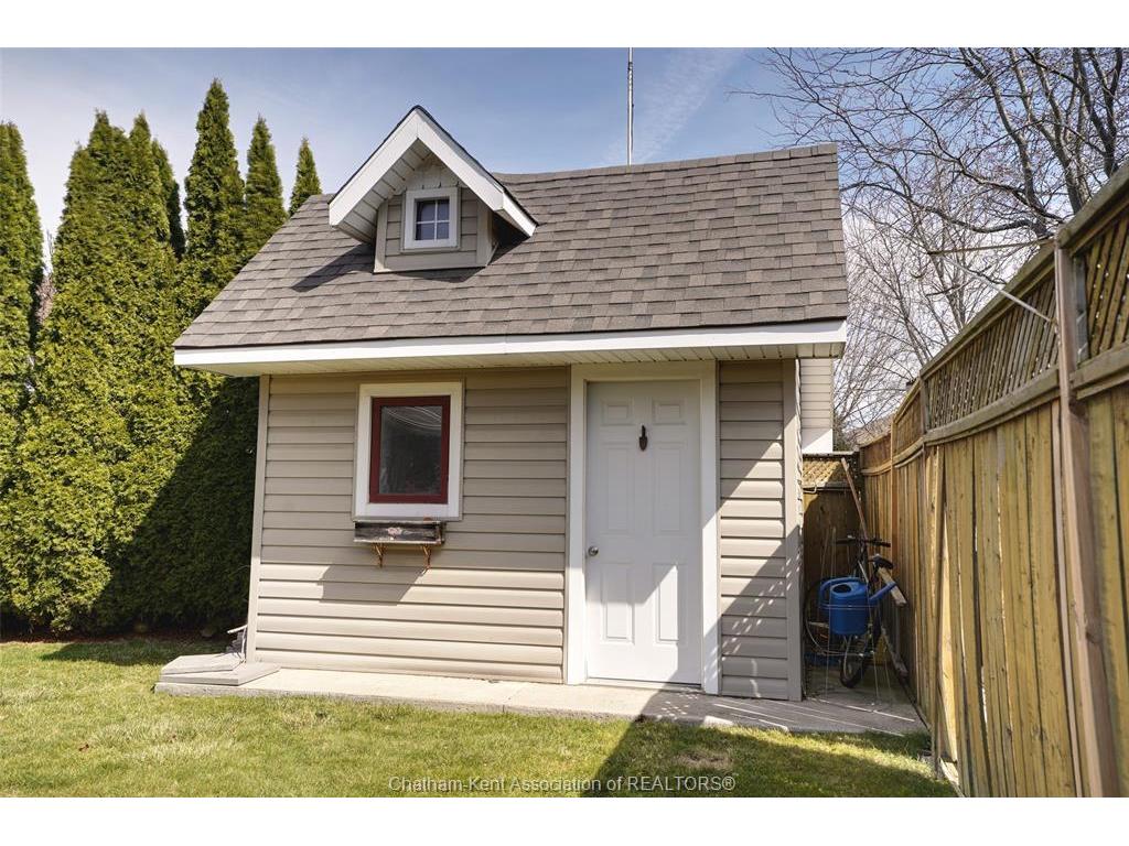 









59


Blossom

Place,
Chatham,




ON
N7L 5L4

