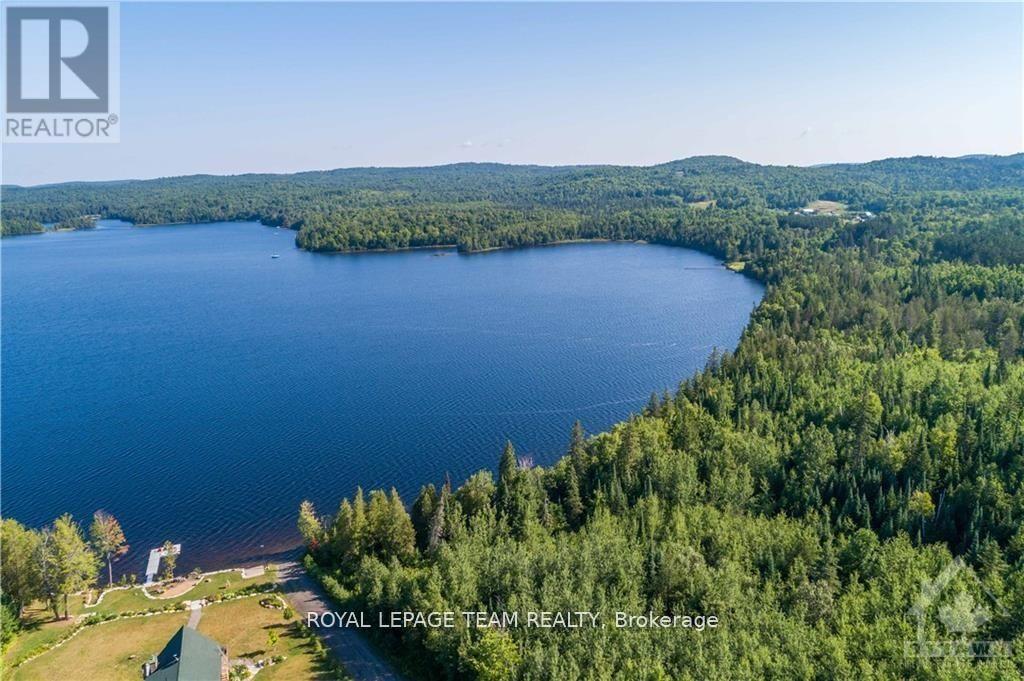 












LOT 17 BARK BAY TRAIL

,
Madawaska Valley,







Ontario
K0J1B0

