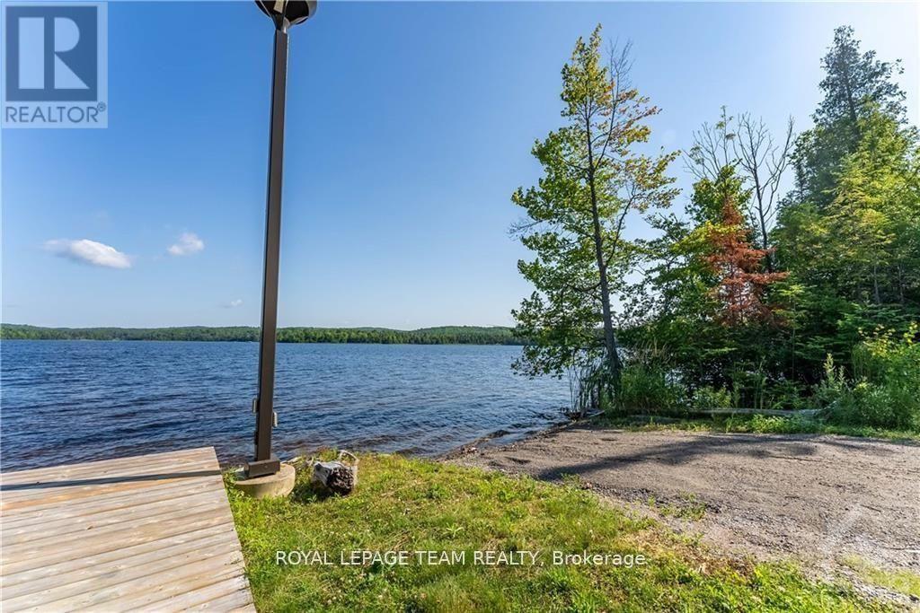 












LOT 17 BARK BAY TRAIL

,
Madawaska Valley,







Ontario
K0J1B0

