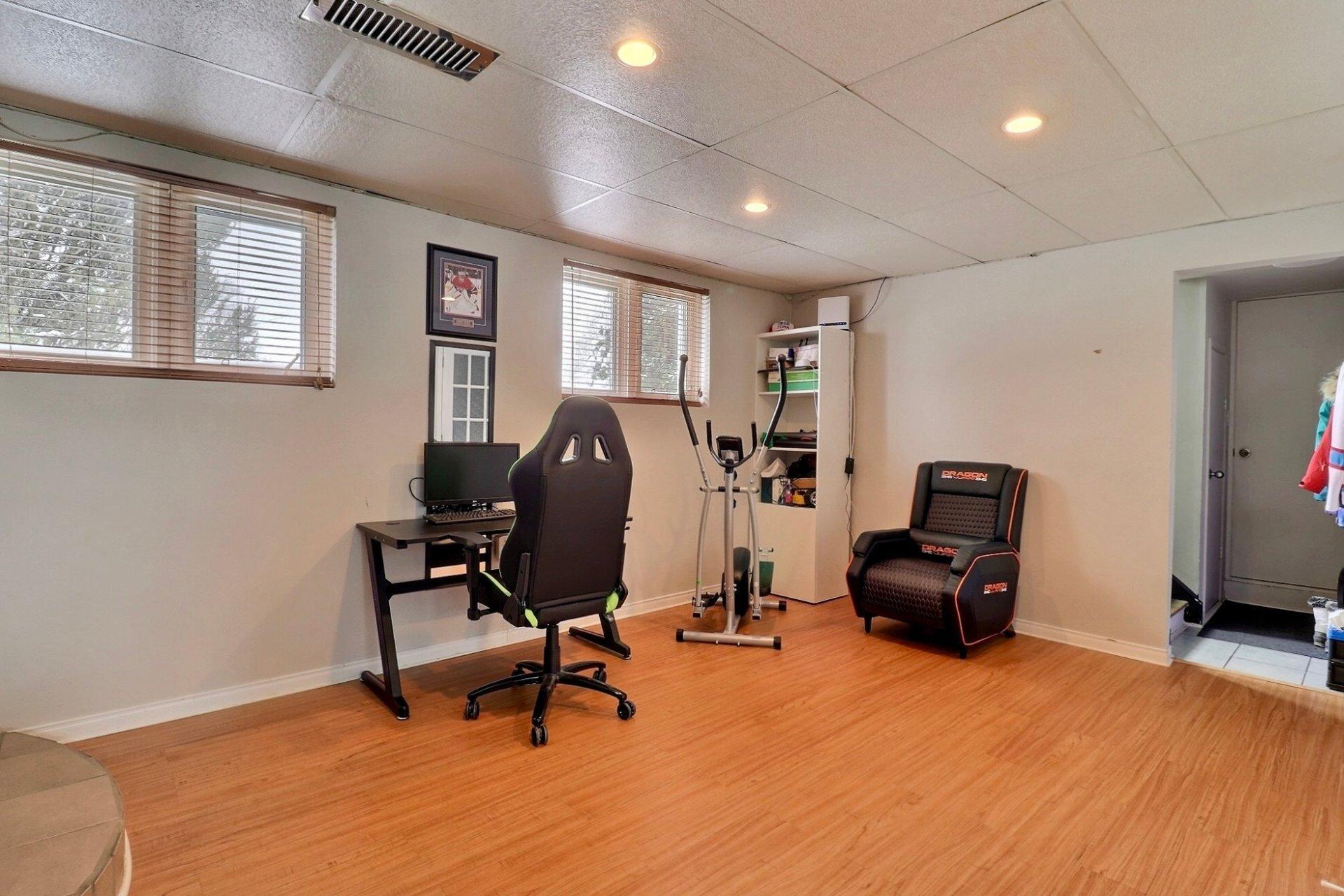 









79


Rue Bocage

,
Gatineau (Gatineau),




QC
J8T5W5

