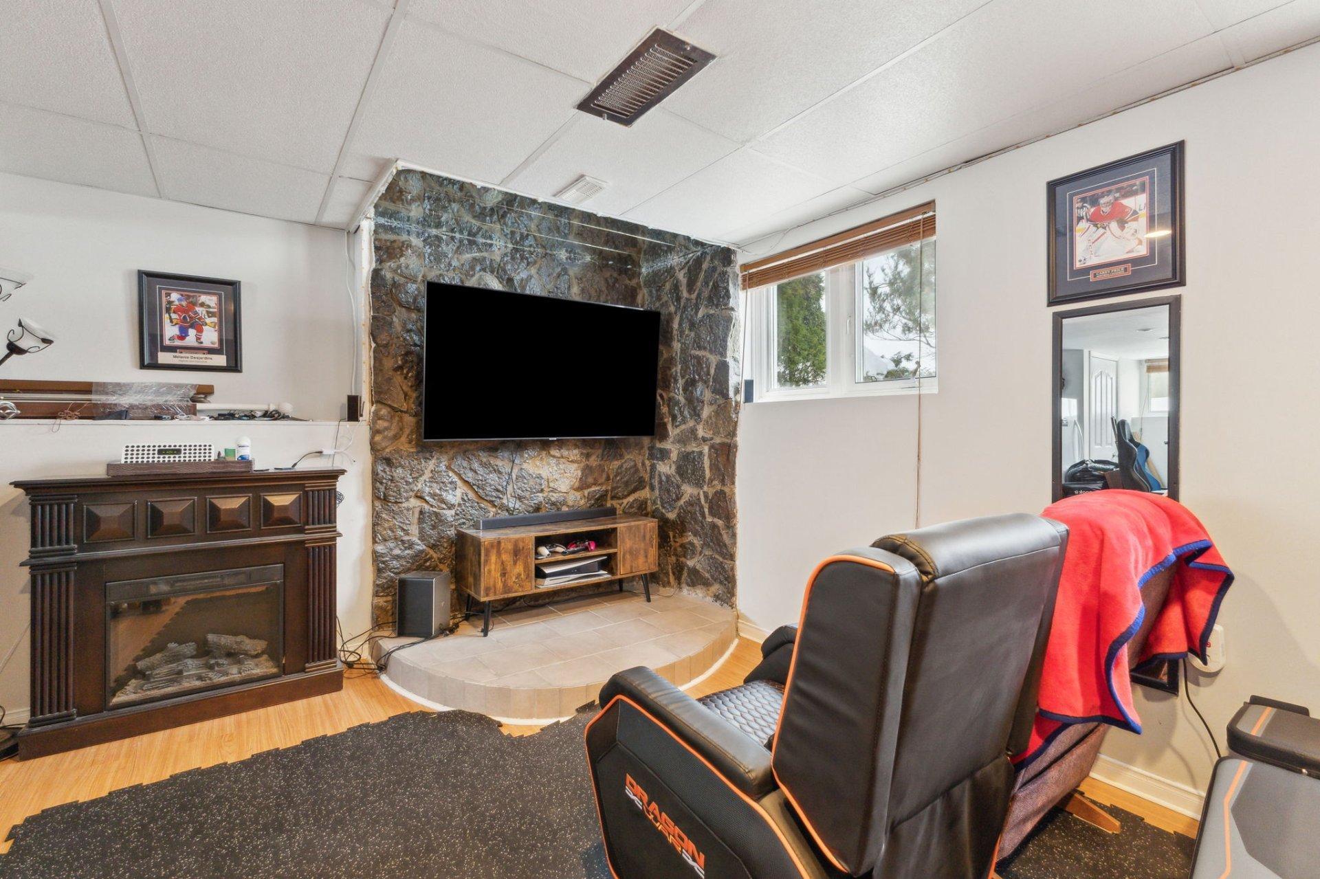 









79


Rue Bocage

,
Gatineau (Gatineau),




QC
J8T5W5

