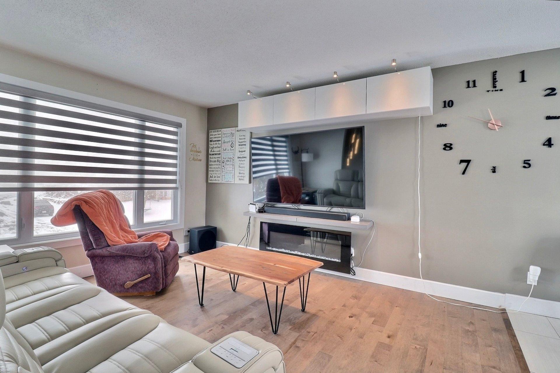 









79


Rue Bocage

,
Gatineau (Gatineau),




QC
J8T5W5

