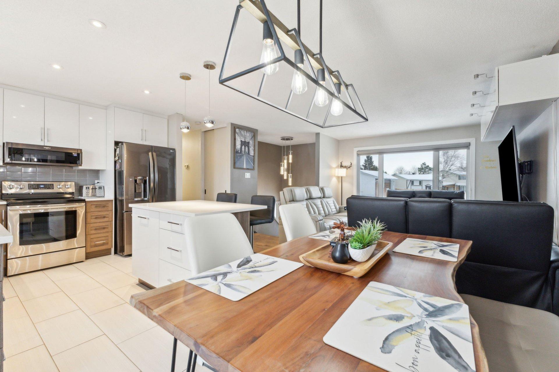 









79


Rue Bocage

,
Gatineau (Gatineau),




QC
J8T5W5

