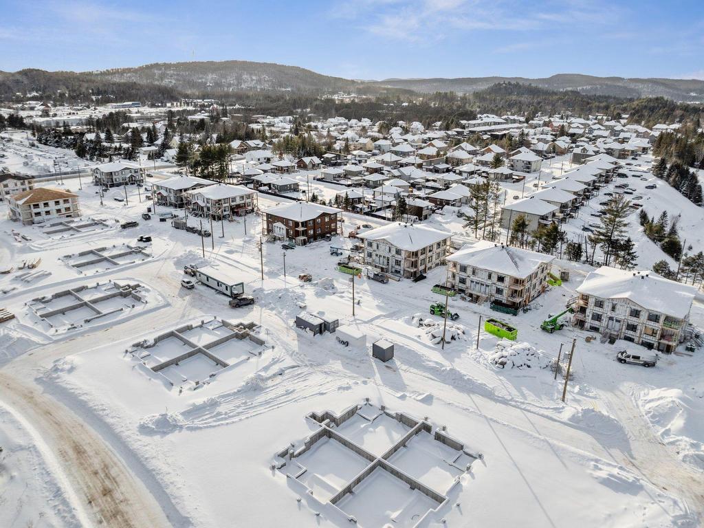 









610


Rue du Ruisseau

, 102,
Mont-Tremblant,




QC
J8E0S6

