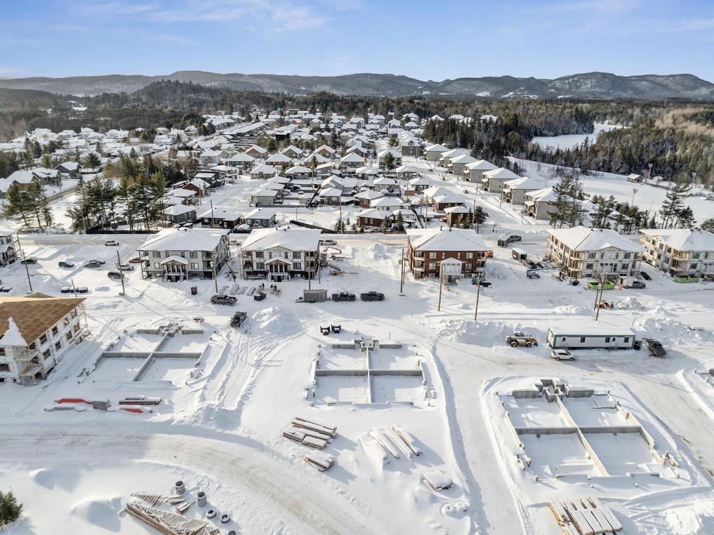 









610


Rue du Ruisseau

, 102,
Mont-Tremblant,




QC
J8E0S6


