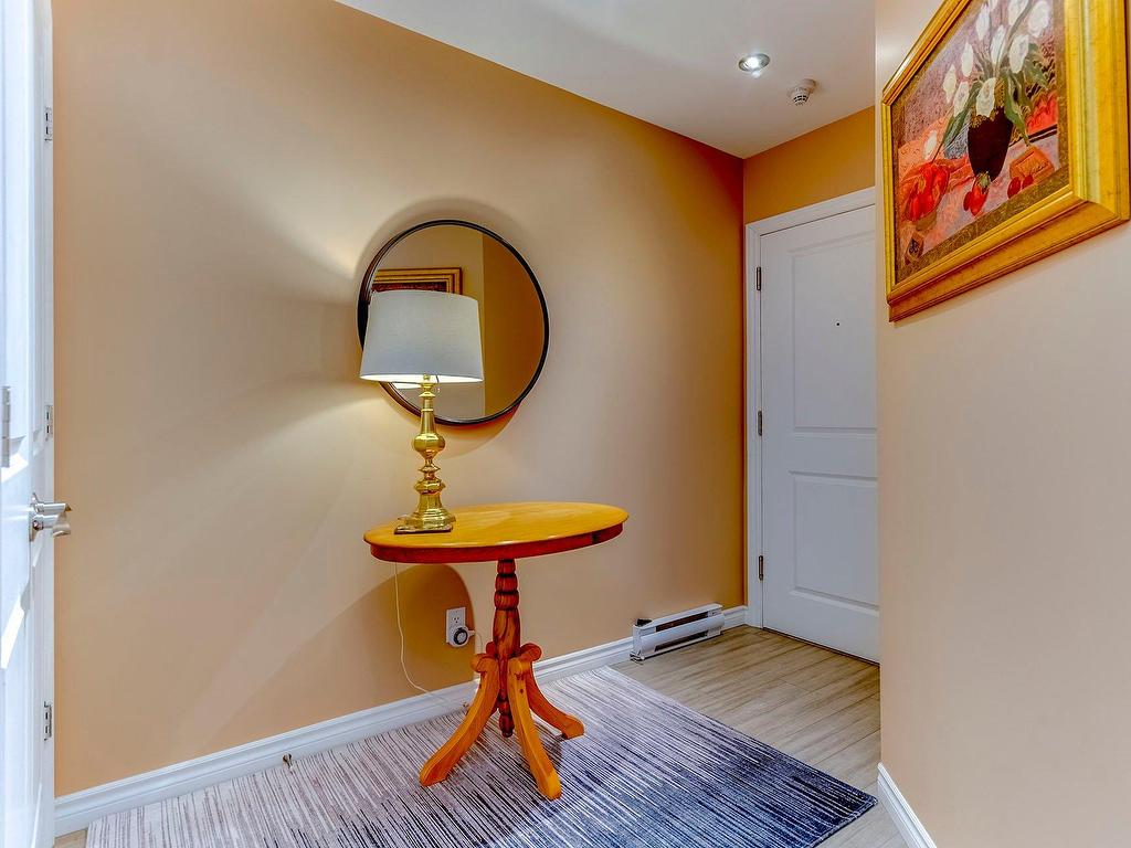 









29


Rue Maple

, 106,
Sutton,




QC
J0E2K0


