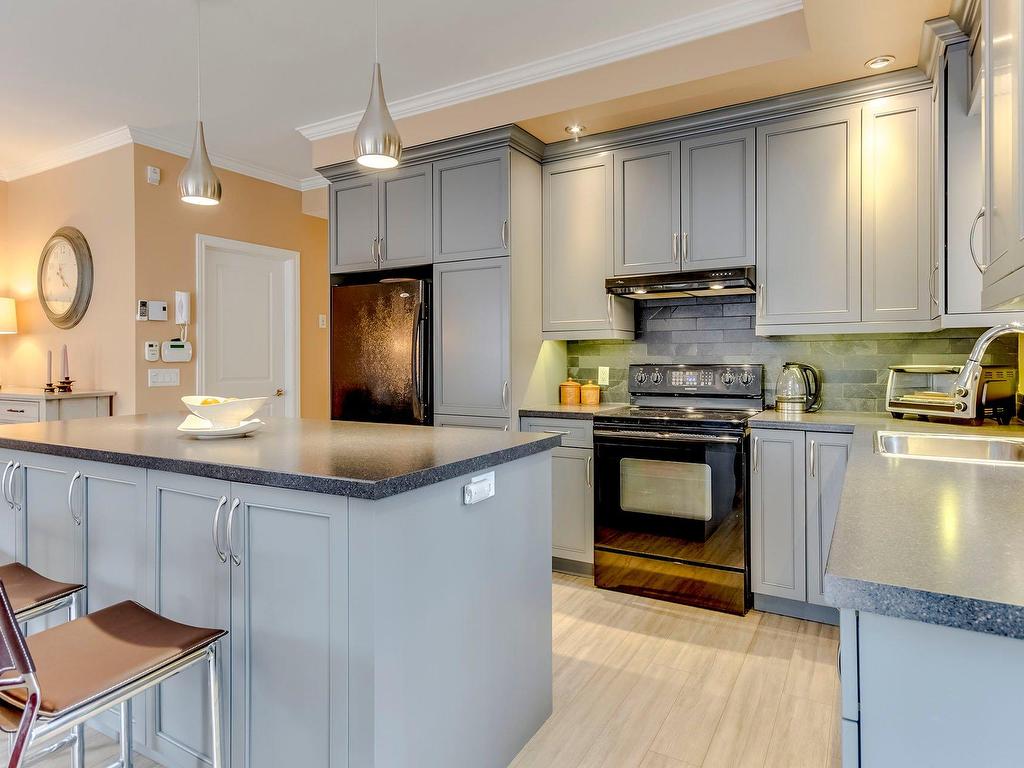 









29


Rue Maple

, 106,
Sutton,




QC
J0E2K0

