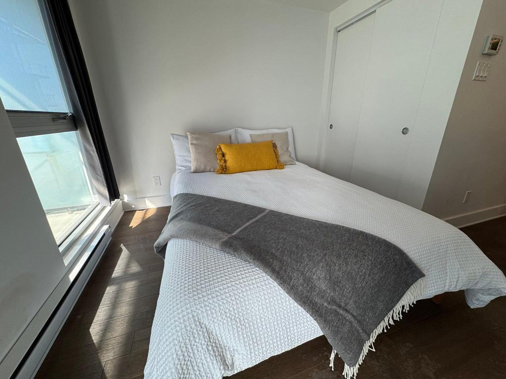 









101


Rue Peel

, 2059,
Montréal (Le Sud-Ouest),




QC
H3C0Y1

