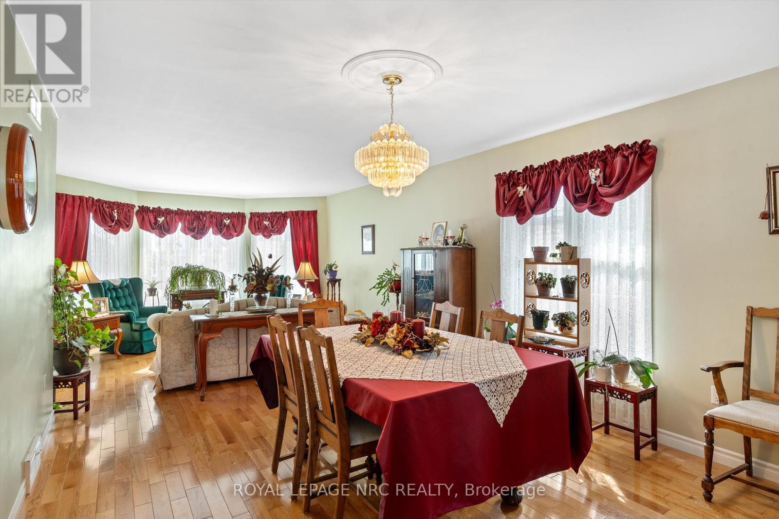 












688 LINE 2 ROAD

,
Niagara-on-the-Lake (Virgil),




Ontario
L0S1J0

