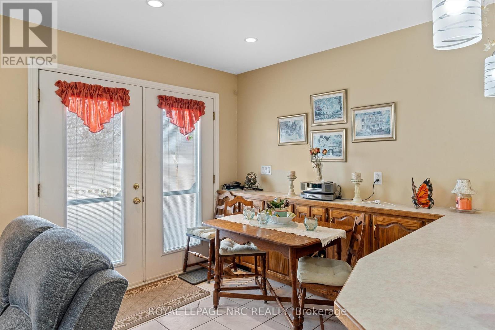 












688 LINE 2 ROAD

,
Niagara-on-the-Lake (Virgil),




Ontario
L0S1J0

