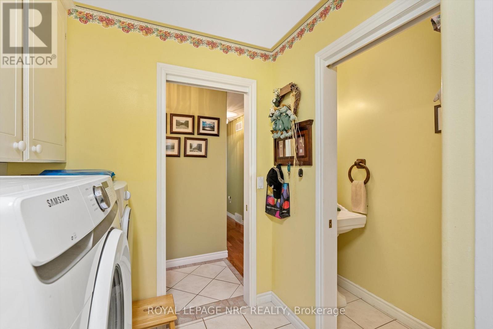 












688 LINE 2 ROAD

,
Niagara-on-the-Lake (Virgil),




Ontario
L0S1J0

