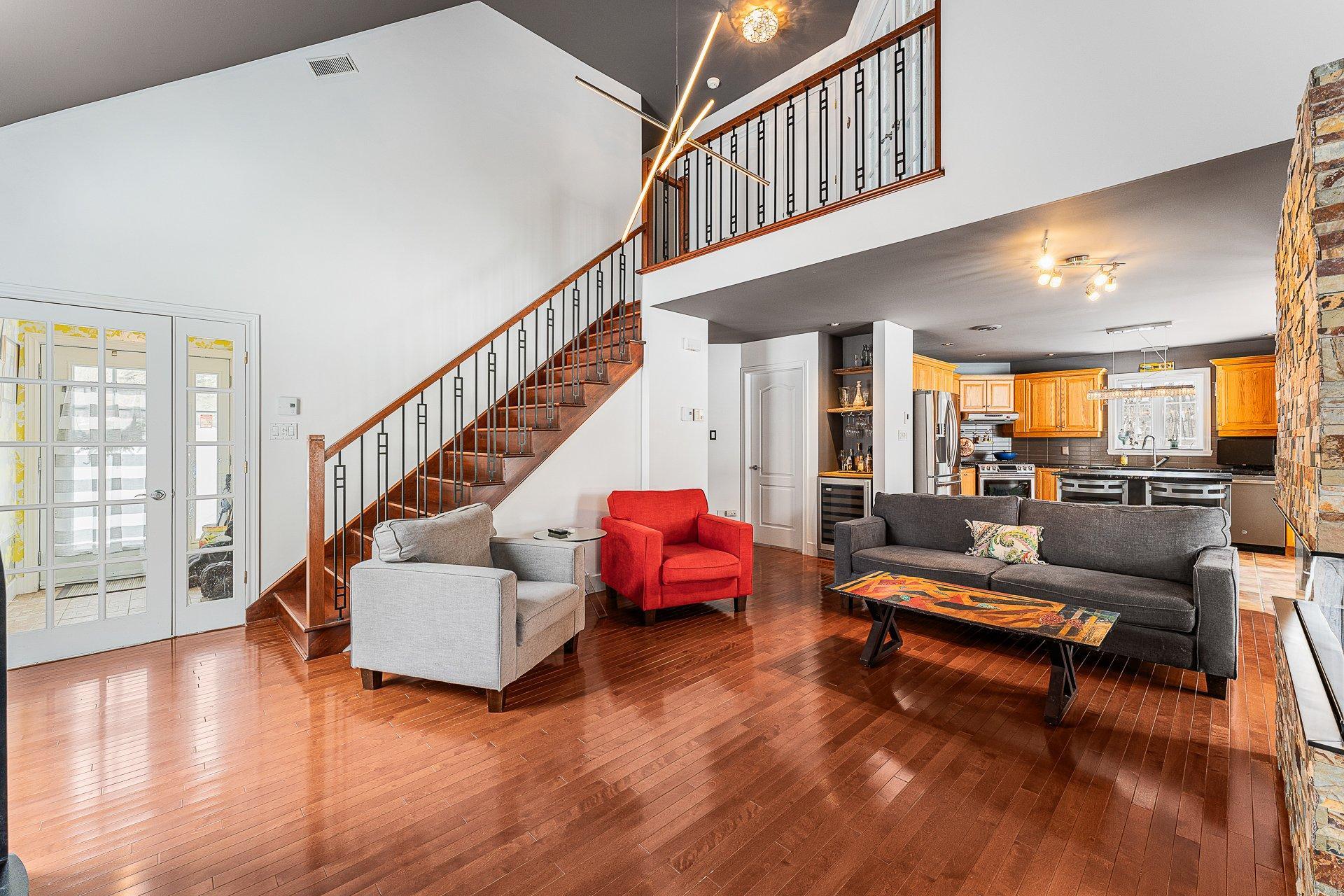 









43


Rue du Roitelet

,
Orford,




QC
J1X7N2

