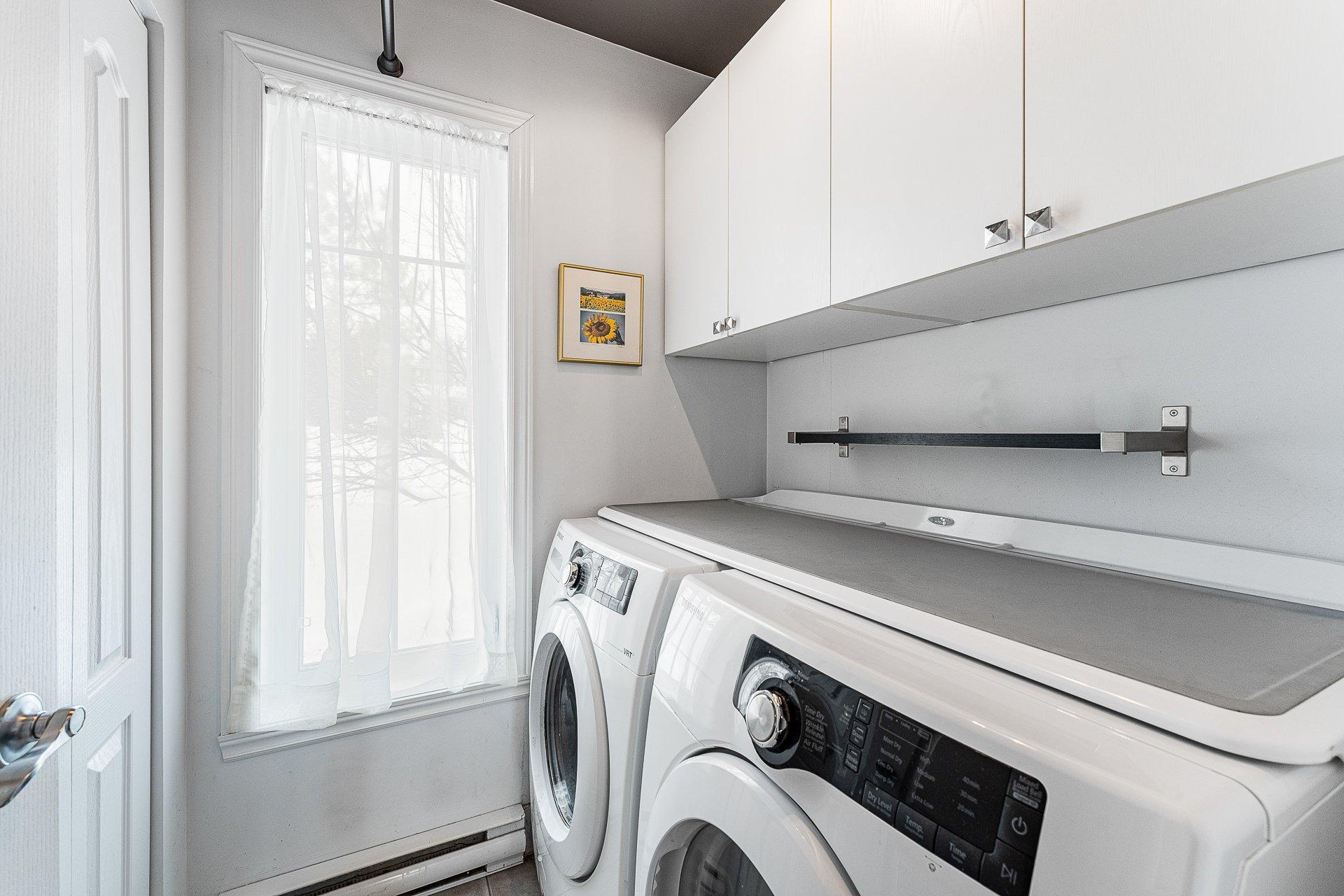 









43


Rue du Roitelet

,
Orford,




QC
J1X7N2

