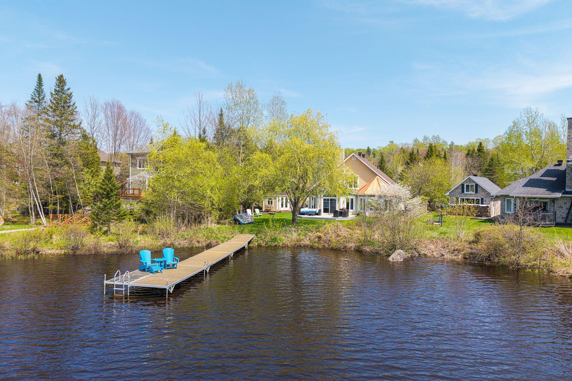 









43


Rue du Roitelet

,
Orford,




QC
J1X7N2

