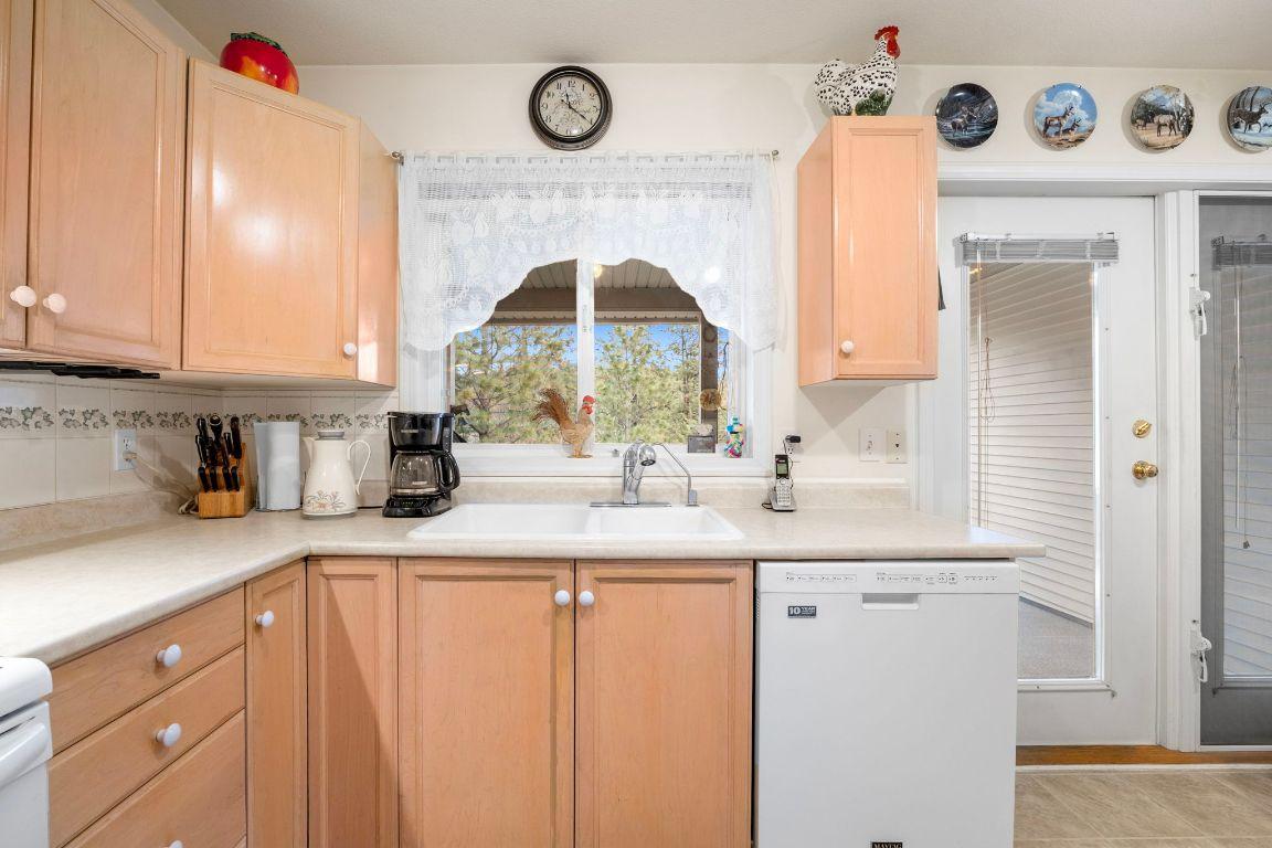 









3813


Glen Canyon

Drive,
West Kelowna,




BC
V4T 2P7

