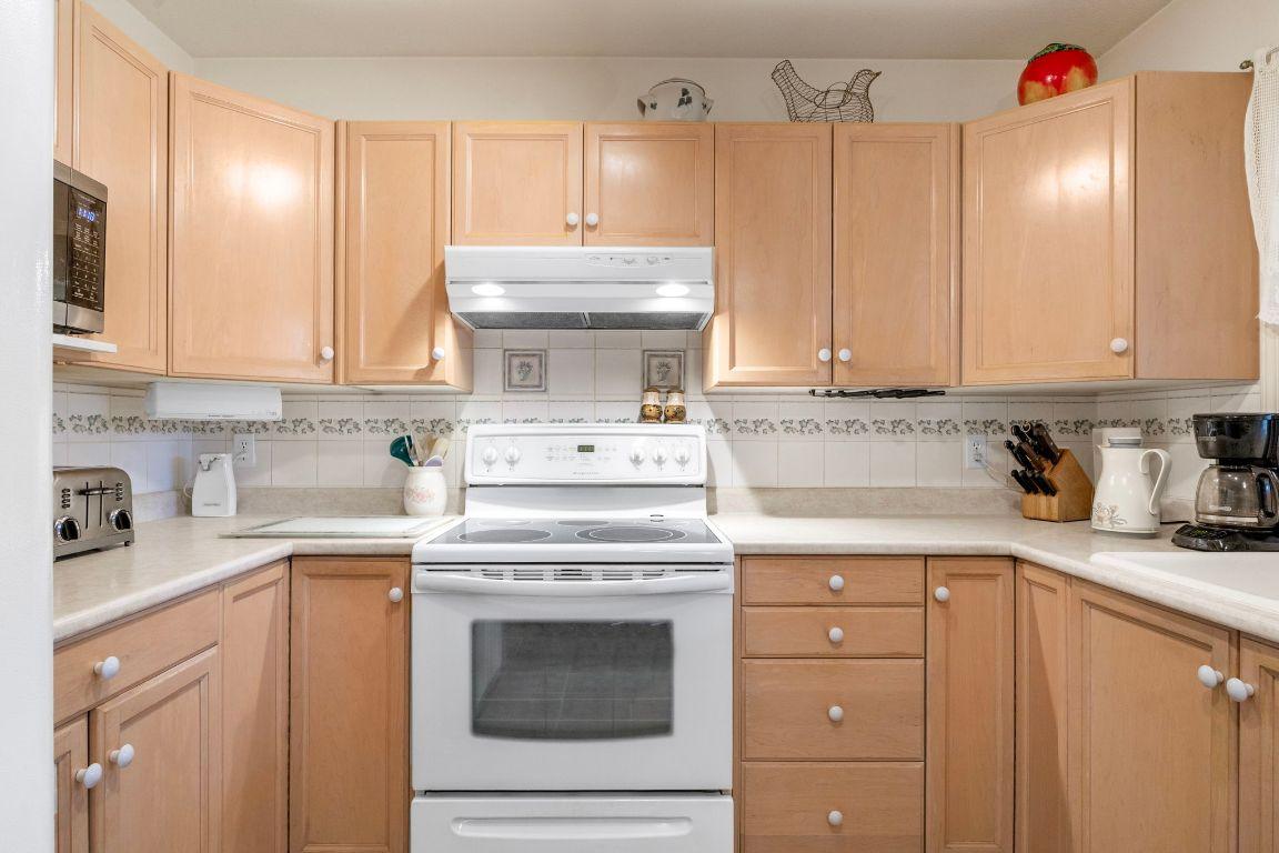 









3813


Glen Canyon

Drive,
West Kelowna,




BC
V4T 2P7

