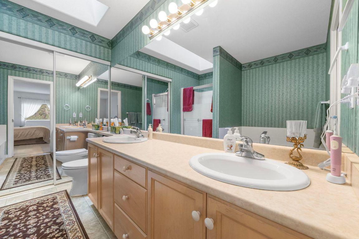 









3813


Glen Canyon

Drive,
West Kelowna,




BC
V4T 2P7

