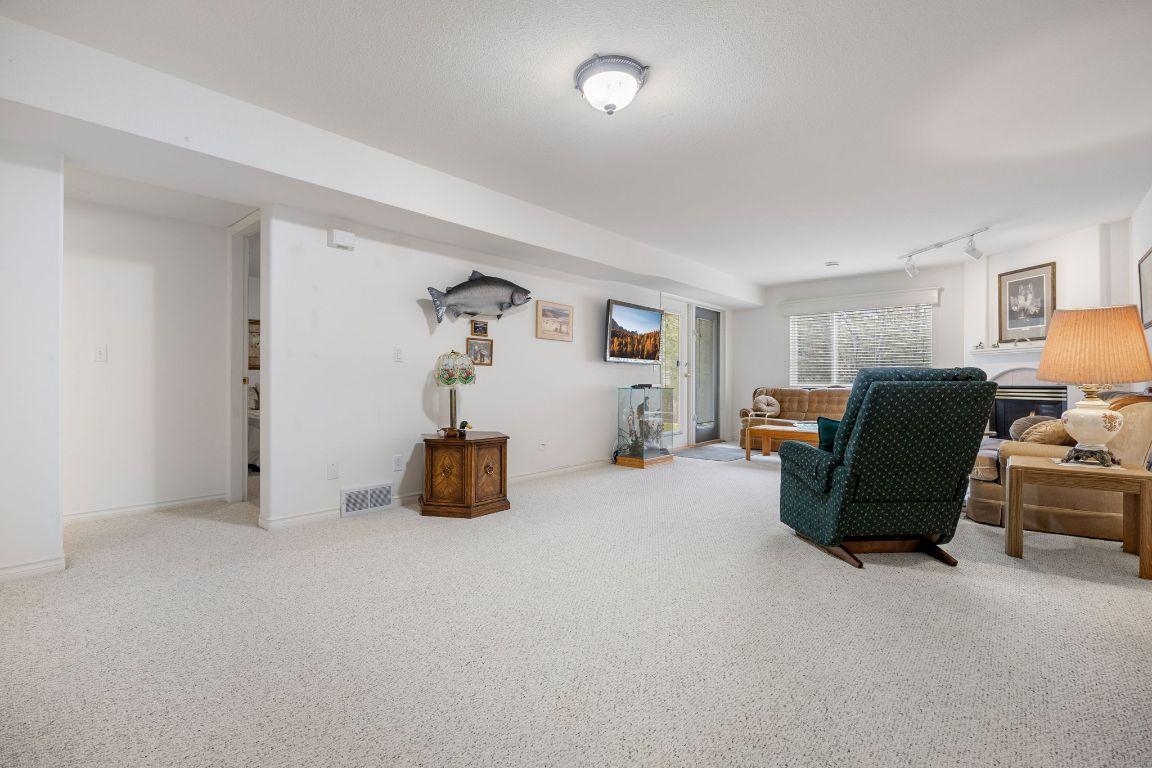 









3813


Glen Canyon

Drive,
West Kelowna,




BC
V4T 2P7

