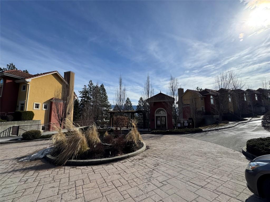 









1795


Country Club

Drive, 128,
Kelowna,




BC
V1V 2V9

