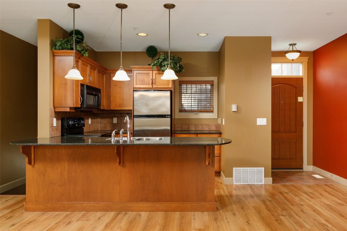 









1795


Country Club

Drive, 128,
Kelowna,




BC
V1V 2V9

