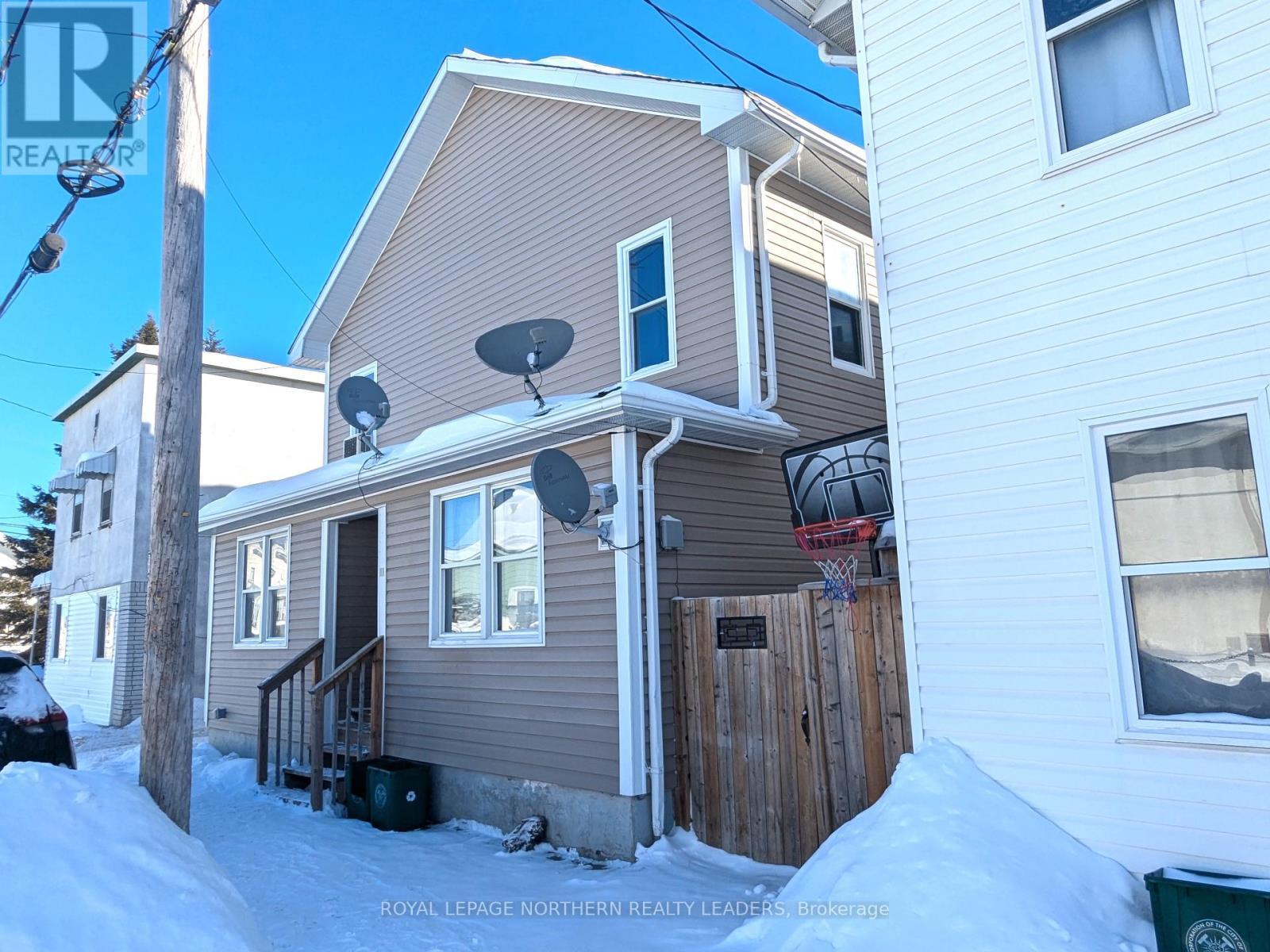 












11-15 AURA LAKE STREET

,
Timmins (SCH - Main Area),




Ontario
P0N1G0

